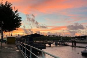 pier-associacao-maritima-camamu-por-do-sol