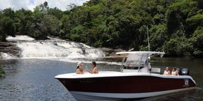 Tremembe-Falls-Speedboat